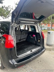 Peugeot 5008  2012