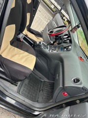 Peugeot 5008  2012