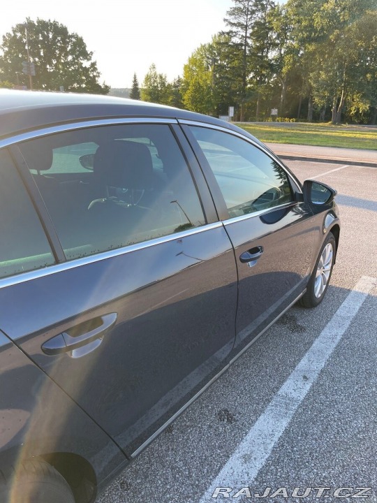 Volkswagen Passat 2,0   TDI 130 kW, manuál 2013