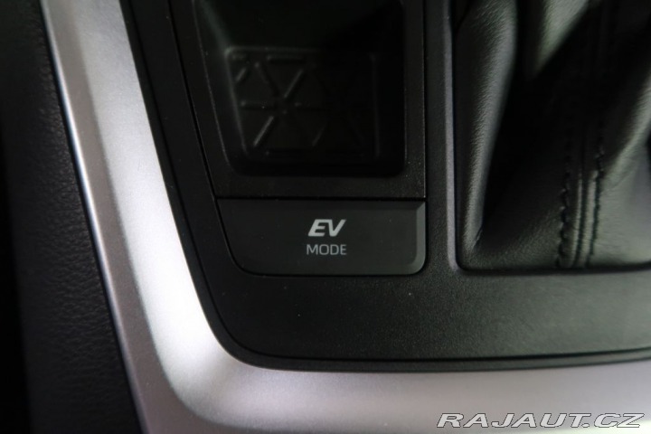 Toyota RAV4 2.5Hybrid,Cz,1Maj,Comfort 2021