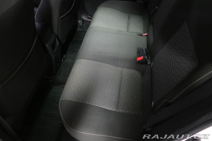 Toyota Auris 1.8Hybrid,CZ,AT,NAVI 2014