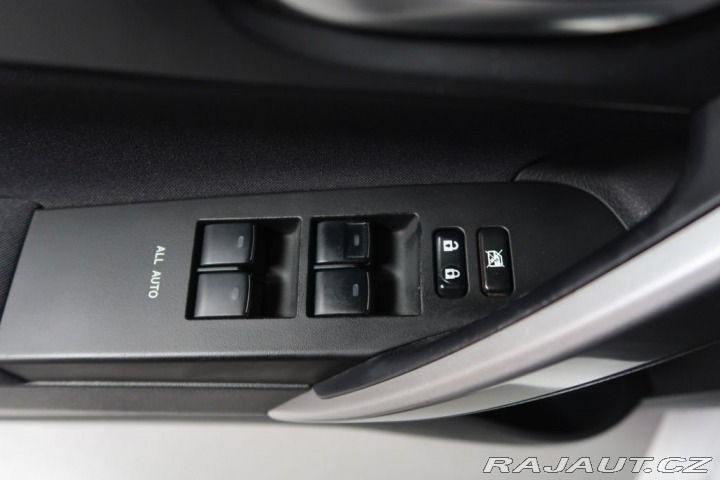 Toyota Auris 1.8Hybrid,CZ,AT,NAVI 2014