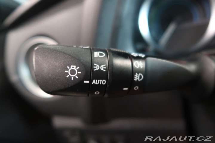 Toyota Auris 1.8Hybrid,CZ,AT,NAVI 2014
