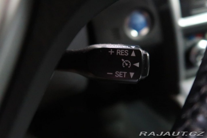 Toyota Auris 1.8Hybrid,CZ,AT,NAVI 2014