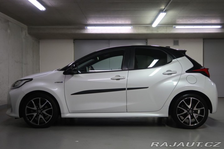 Toyota Yaris 1.5Hybrid,CZ,Selection 2021