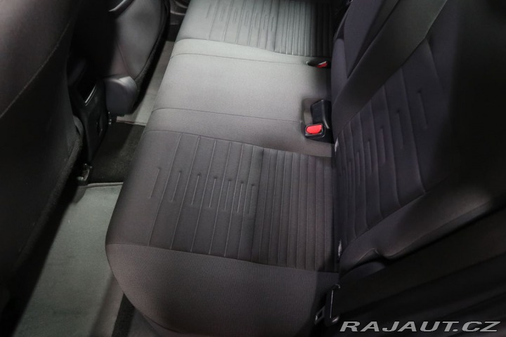 Toyota Auris 1.6VVT-i,CZ,1Maj,Comfort 1800