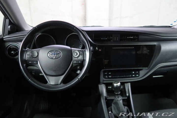 Toyota Auris 1.6VVT-i,CZ,1Maj,Comfort 1800