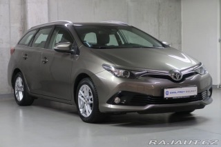 Toyota Auris 1.6VVT-i,CZ,1Maj,Comfort 1800