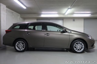 Toyota Auris 1.6VVT-i,CZ,1Maj,Comfort 1800