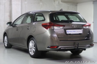 Toyota Auris 1.6VVT-i,CZ,1Maj,Comfort 1800