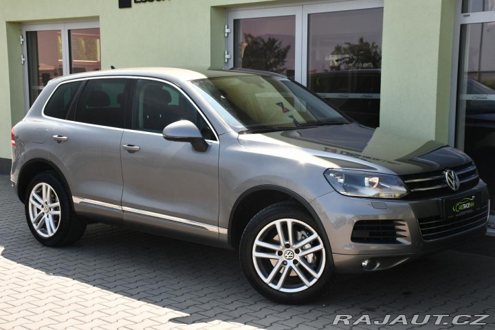 Volkswagen Touareg 3.0TDi V6 DSG 4M NAVI TAŽ 2010