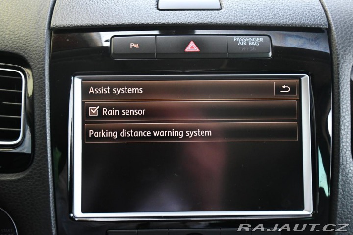 Volkswagen Touareg 3.0TDi V6 DSG 4M NAVI TAŽ 2010