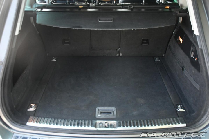 Volkswagen Touareg 3.0TDi V6 DSG 4M NAVI TAŽ 2010