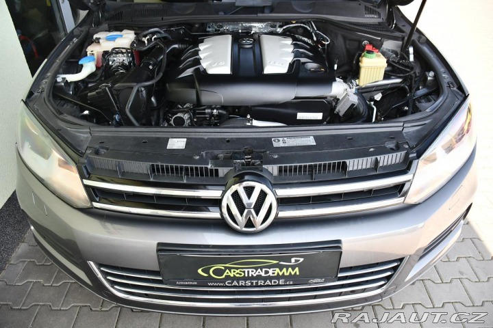 Volkswagen Touareg 3.0TDi V6 DSG 4M NAVI TAŽ 2010