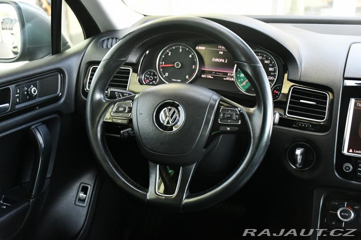 Volkswagen Touareg 3.0TDi V6 DSG 4M NAVI TAŽ 2010