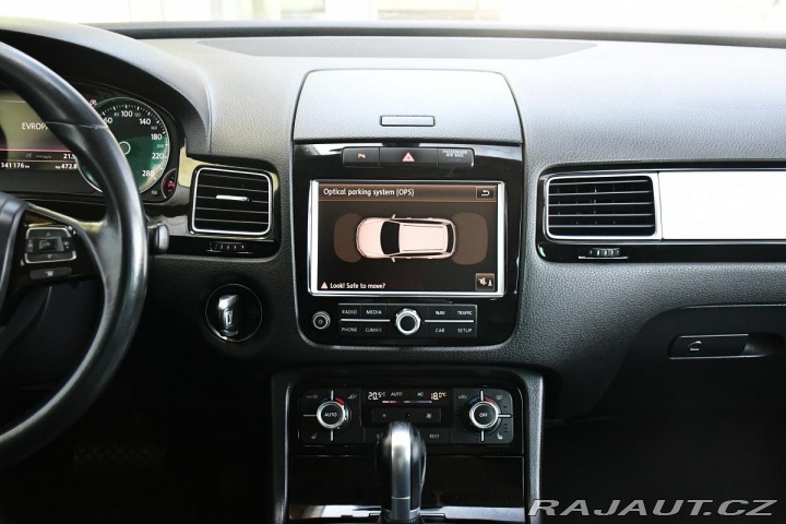 Volkswagen Touareg 3.0TDi V6 DSG 4M NAVI TAŽ 2010