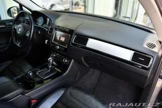 Volkswagen Touareg 3.0TDi V6 DSG 4M NAVI TAŽ 2010