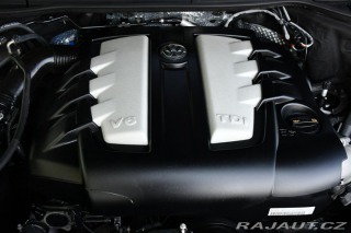 Volkswagen Touareg 3.0TDi V6 DSG 4M NAVI TAŽ 2010