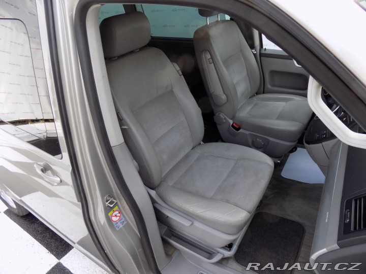 Volkswagen Multivan 2 .0TDI/4x4/NAVI/Full LED 2012