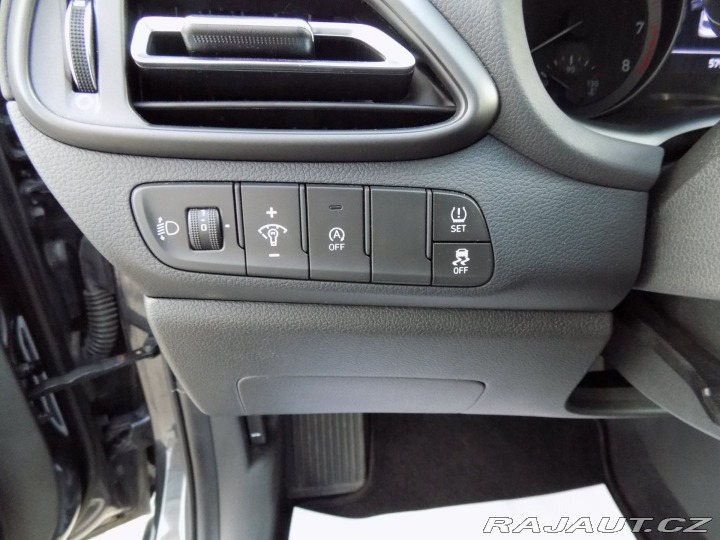 Hyundai i30 1.0T-GDI/Essential/ 2022