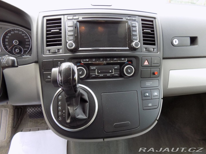 Volkswagen Multivan 2 .0TDI/4x4/NAVI/Full LED 2012