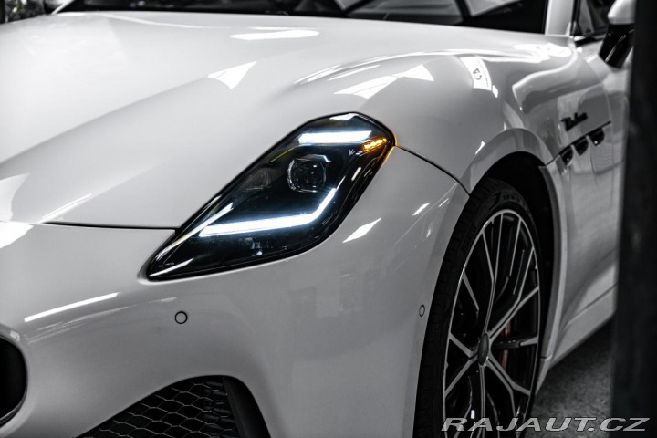 Maserati GranTurismo Modena V6/360°/HUD/MATRIX 2023
