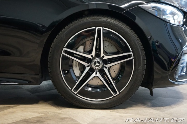 Mercedes-Benz C 300d*AMG*PANO*TAŽ*HUD*BUR 2024