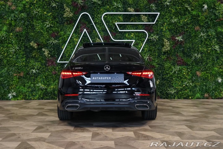 Mercedes-Benz C 300d*AMG*PANO*TAŽ*HUD*BUR 2024