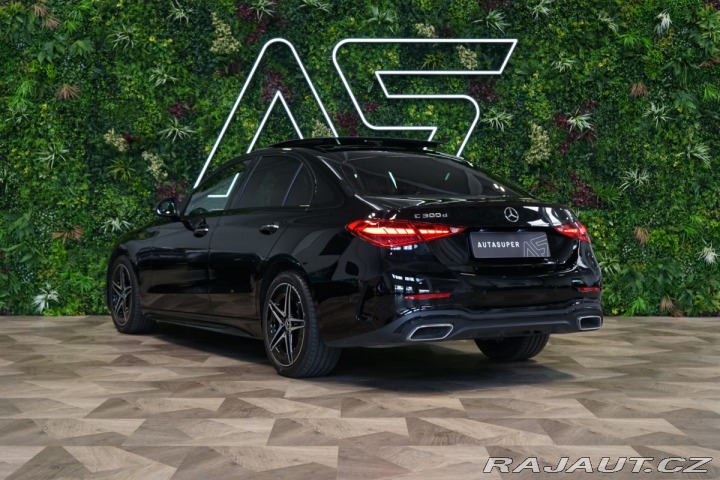 Mercedes-Benz C 300d*AMG*PANO*TAŽ*HUD*BUR 2024