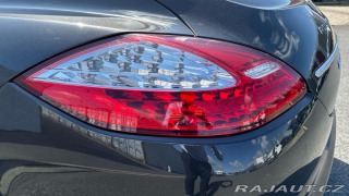 Porsche Panamera 4S 2011