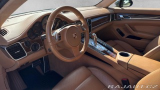 Porsche Panamera 4S 2011