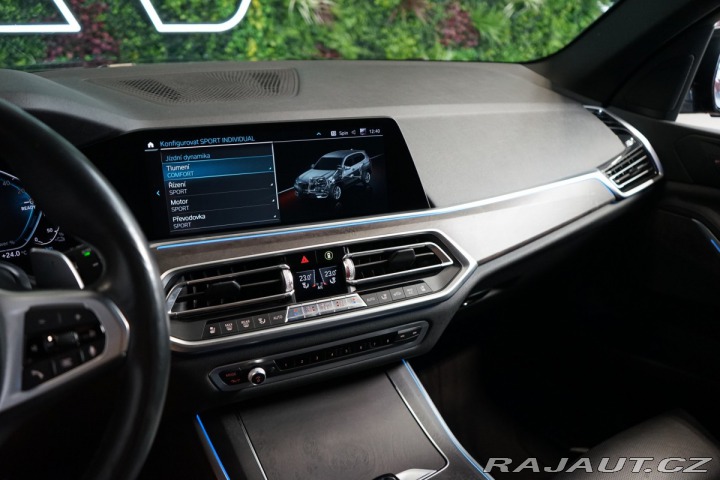 BMW X5 45e*290kW*LASER*VZDUCH*TA 2020