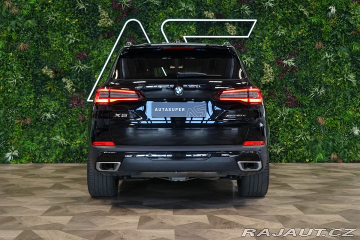 BMW X5 45e*290kW*LASER*VZDUCH*TA 2020