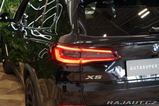 BMW X5 45e*290kW*LASER*VZDUCH*TA 2020