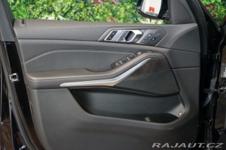 BMW X5 45e*290kW*LASER*VZDUCH*TA 2020