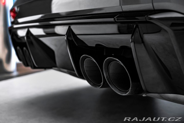 BMW M4 Coupe xDrive Competition 1800