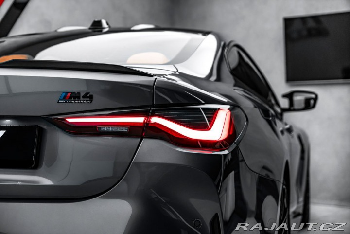 BMW M4 Coupe xDrive Competition 1800