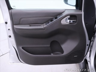 Nissan Navara 3,0 dCi 170kW Aut. 4x4 Ků 2011