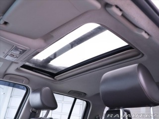 Nissan Navara 3,0 dCi 170kW Aut. 4x4 Ků 2011