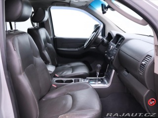 Nissan Navara 3,0 dCi 170kW Aut. 4x4 Ků 2011