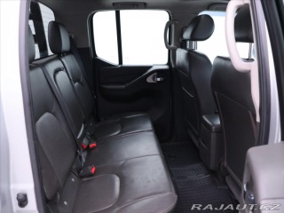 Nissan Navara 3,0 dCi 170kW Aut. 4x4 Ků 2011