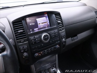 Nissan Navara 3,0 dCi 170kW Aut. 4x4 Ků 2011