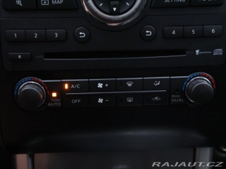 Nissan Navara 3,0 dCi 170kW Aut. 4x4 Ků 2011