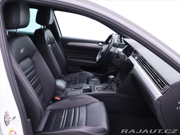 Volkswagen Passat 2,0 TSI 200kW R-Line CZ 4 2019