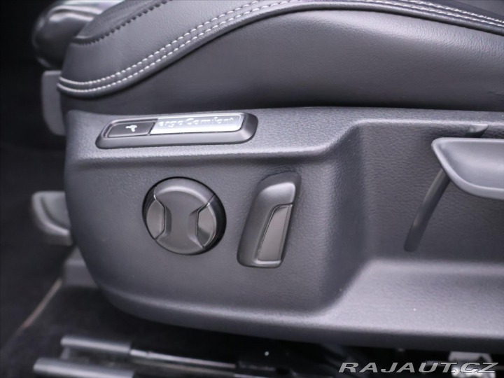 Volkswagen Passat 2,0 TSI 200kW R-Line CZ 4 2019