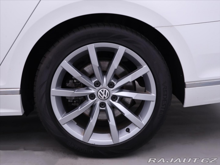 Volkswagen Passat 2,0 TSI 200kW R-Line CZ 4 2019