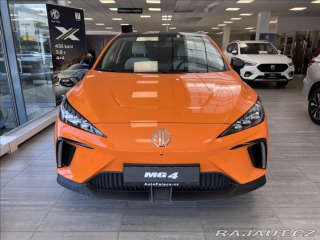 MG MG4 . EXCLUSIVE 77kWh + ZIMNÍ 2024
