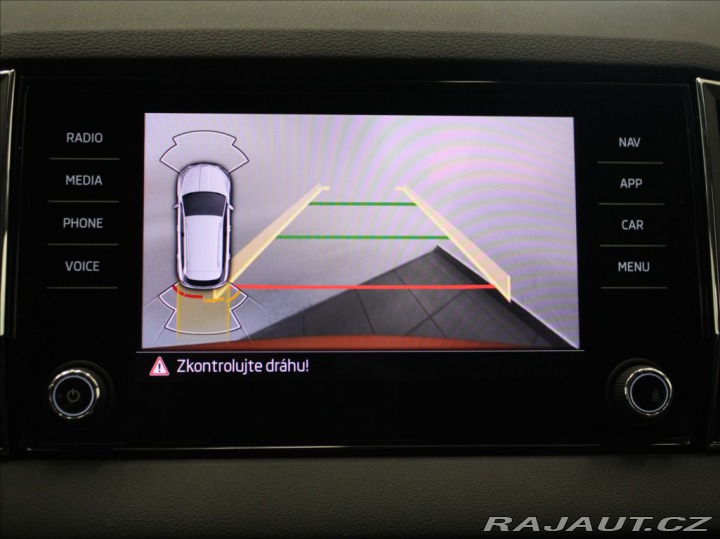 Škoda Karoq 2,0 TDi 4x4 DSG Selec. 5L 2024