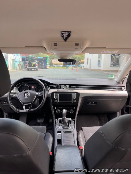 Volkswagen Passat 2,0   TDI 140 KW .DSG Avt 2015