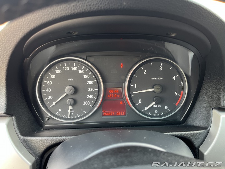 BMW 3 E91 330XD 2005